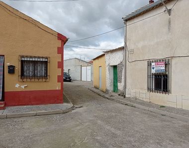 Foto 1 de Casa adossada a calle Fragua a Quintanilla de Onésimo