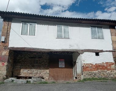 Foto 2 de Casa en calle Santa Maria de Trespeñes en Proaza