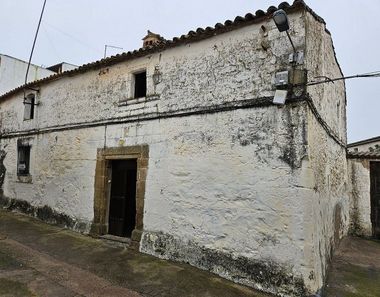 Foto 1 de Casa adosada en travesía Derecha en Brozas