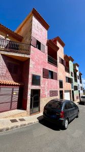 Foto 1 de Casa adosada en calle Brecito en Moya