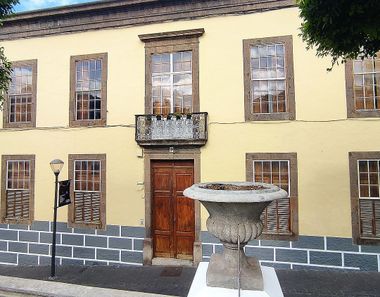 Foto 1 de Casa adossada a calle Marquez de Muni a Santa María de Guía