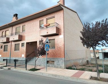 Foto 1 de Casa adossada a avenida Logroño a Pinseque