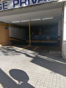 Foto 2 de Garatge a calle Rocafort, La Nova Esquerra de l'Eixample, Barcelona