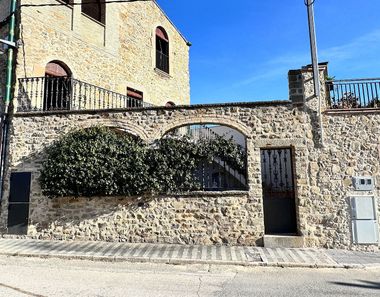 Foto 2 de Casa en calle Àngel Guimerà en Saus