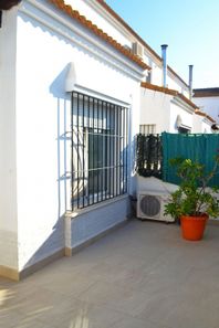 Foto 2 de Casa adosada en Zona la Ribera - Alqueria - Río, Huelva
