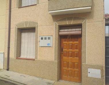 Foto 2 de Casa adossada a calle De Cantarranas a Melgar de Abajo
