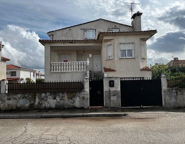 Foto 1 de Casa en calle Ciudad Real en Santa Olalla