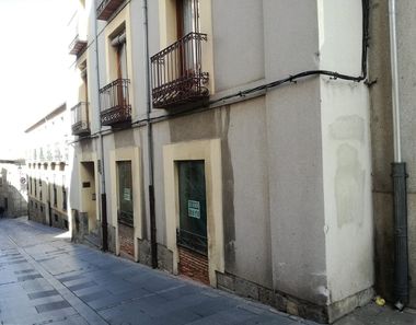 Foto 2 de Oficina en calle Marqués de Benavites en Murallas, Ávila