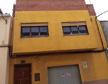Foto 1 de Casa adosada en calle Doctor Mazuecos en Alcázar de San Juan