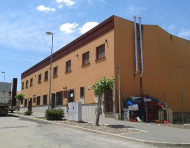 Foto 1 de Edifici a Chillón