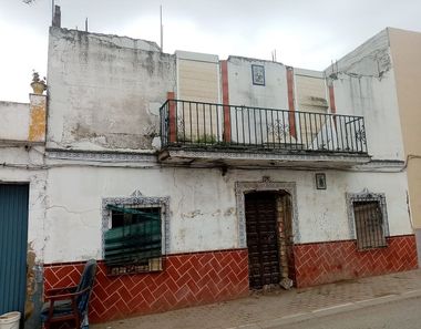 Foto 2 de Casa en calle Extremadura en Cantillana