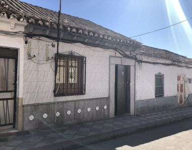 Foto 2 de Casa en calle Menéndez Pelayo en Atarfe