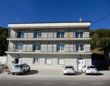 Foto 1 de Edificio en calle Sanabria en Lubián