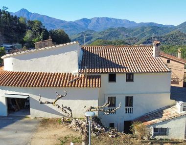 Foto 2 de Casa rural en calle Josep Serrahima en Arbúcies
