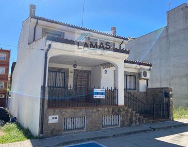 Foto 2 de Casa en calle Salamanca en Talayuela