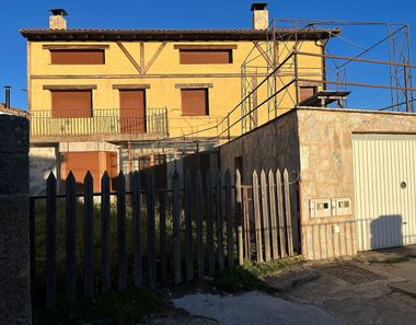 Foto 1 de Casa en calle Pontezuela en Navarredonda de Gredos