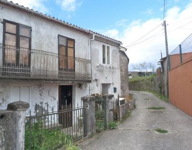 Foto 1 de Casa en calle Ousoño en Noia