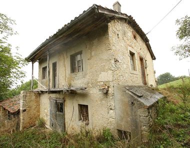 Foto 1 de Casa rural en calle Villaverde en Belmonte de Miranda