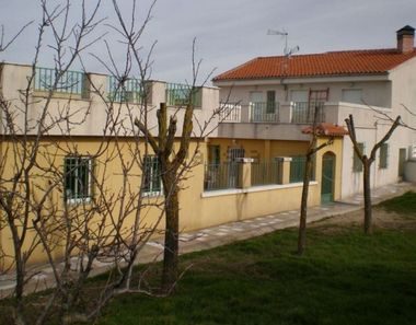 Foto 1 de Casa en carretera  en Narros de Matalayegua