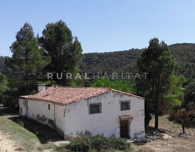 Foto 1 de Casa rural en calle CV en Enguera