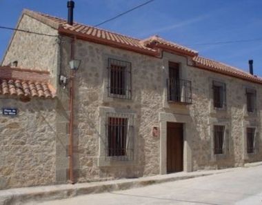 Foto 2 de Casa en plaza De la Oliva en Fresnedilla