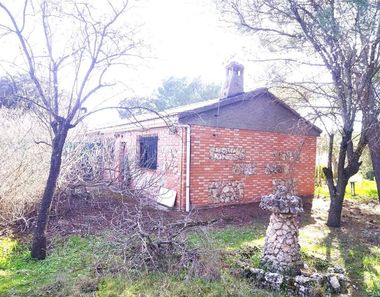 Foto 1 de Casa rural en calle Chopos en Hontoba