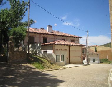 Foto 1 de Casa en calle Soledad en Matarrubia