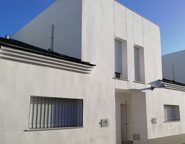 Foto 2 de Casa en calle Dulce Chacón en Villar del Rey