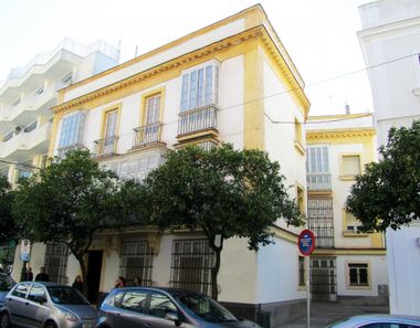 Foto 2 de Edifici a calle Corredera, Centro, Jerez de la Frontera