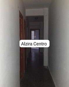Foto 2 de Piso en calle Zona Santos Patrons en Ayuntamiento - Centro, Alzira