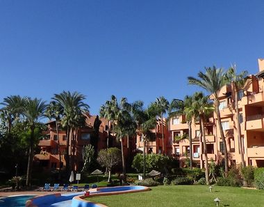 Foto 1 de Apartament a urbanización Oasis de Marbella, Lomas de Marbella Club - Puente Romano, Marbella