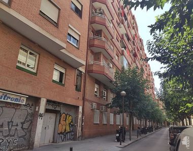 Foto 2 de Local a Santa Eulàlia, Hospitalet de Llobregat, L´