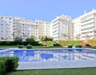 Foto contactar de Piso en venta en Zona Sohail de 4 habitaciones con terraza y piscina