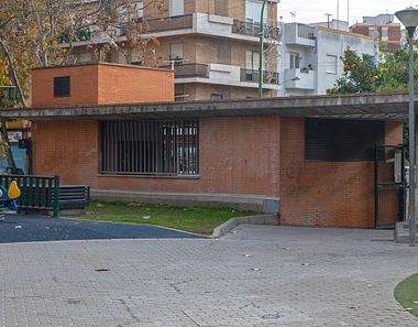 Foto 2 de Garaje en calle Sinai, Las Huertas - San Pablo, Sevilla