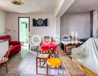Foto 2 de Casa en calle Barrio Valencia en Vioño, Piélagos