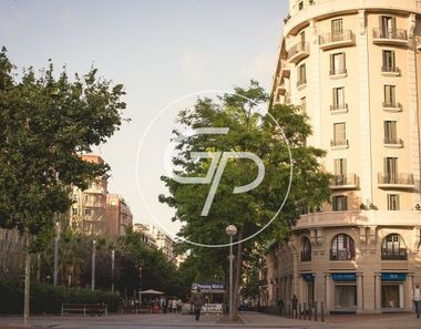 Foto 2 de Piso en Sant Antoni, Barcelona