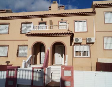 Foto 1 de Casa adossada a calle Garcilaso de la Vega a Monforte del Cid