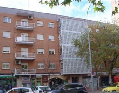 Foto contactar de Pis en venda a Suroeste - Zona Hospital en Móstoles de 3 habitacions amb terrassa i balcó