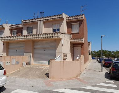 Foto 2 de Casa adossada a calle De la Pau a Banyeres del Penedès