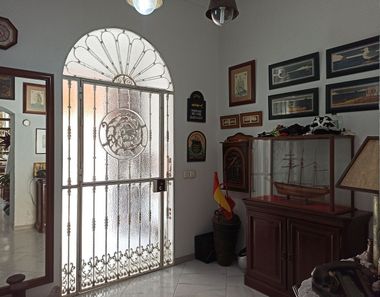 Foto 2 de Casa adosada en El Carmen, San Fernando