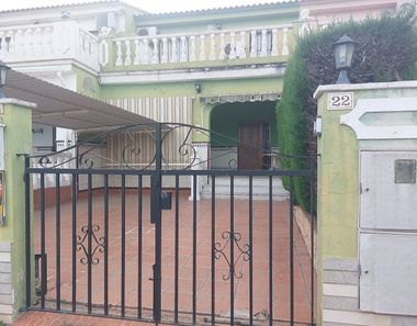 Foto 2 de Casa adossada a Plaça Eliptica-Republica Argentina-Germanies, Gandia