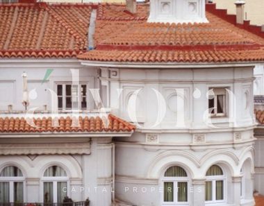 Foto contactar de Àtic en venda a Recoletos de 4 habitacions amb terrassa i balcó
