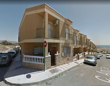 Foto 1 de Casa adosada en calle Ancla en Adra