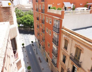 Foto 2 de Ático en calle Marques de Comillas, Centro, Almería