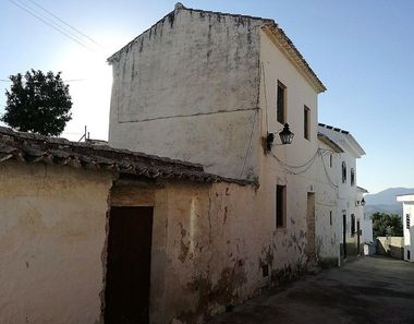 Foto 1 de Casa en calle Luque en Iznájar