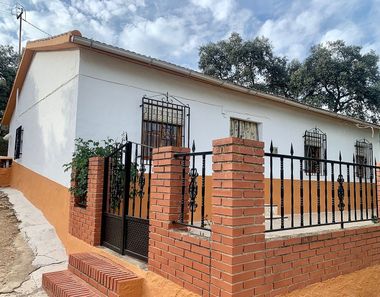Foto 2 de Casa rural en calle Las Ventas en Loja