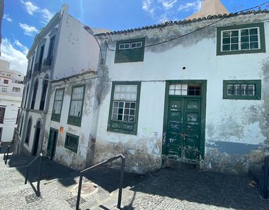 Foto 1 de Casa adosada en calle Blas Simón en Santa Cruz de la Palma