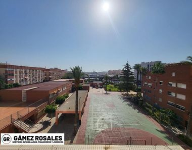 Foto 2 de Pis a Nueva Andalucía, Almería