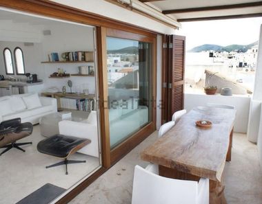 Foto 2 de Edifici a calle De la Mare de Déu a Dalt de la Vila - La Marina, Ibiza/Eivissa
