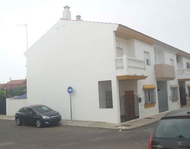 Foto 1 de Casa en calle Alfonso Grosso en Salteras